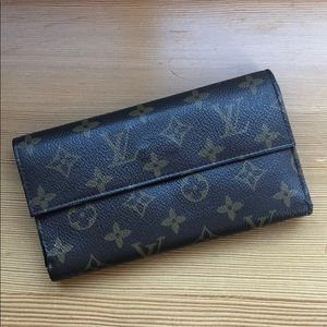 Louis Vuitton Wallet + Check Holder